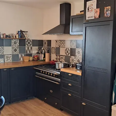 Lejlighed Apparemment Independant Dans Maison A