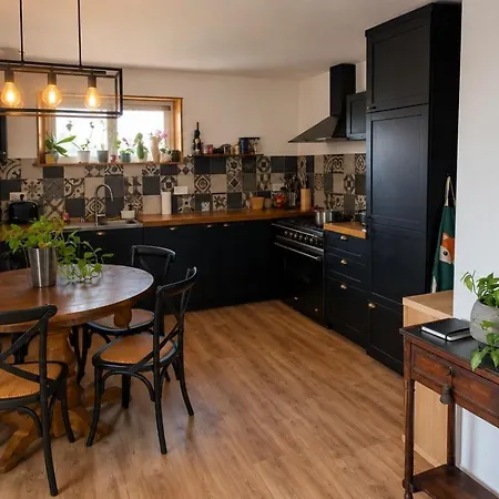 Apparemment Independant Dans Maison A Daire Biarritz